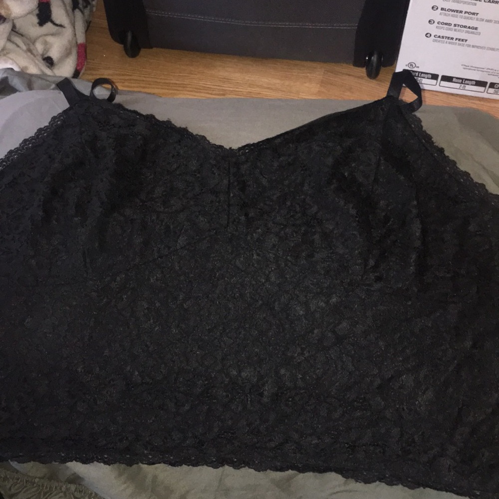 3x lace crop top/ bralet
